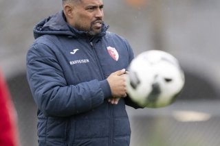 Samir Chaibeddra, l'entraîneur du FC Bienne KEYSTONE/PETER SCHNEIDER